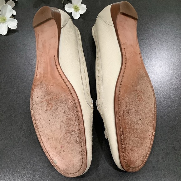 Cole Haan Pebbled Leather Mini Heel Moccasins Bow Grommet Contrast Stitch Bone - Picture 11 of 13